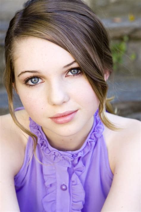 Sammi Hanratty Naked Pregnant Photoshoot